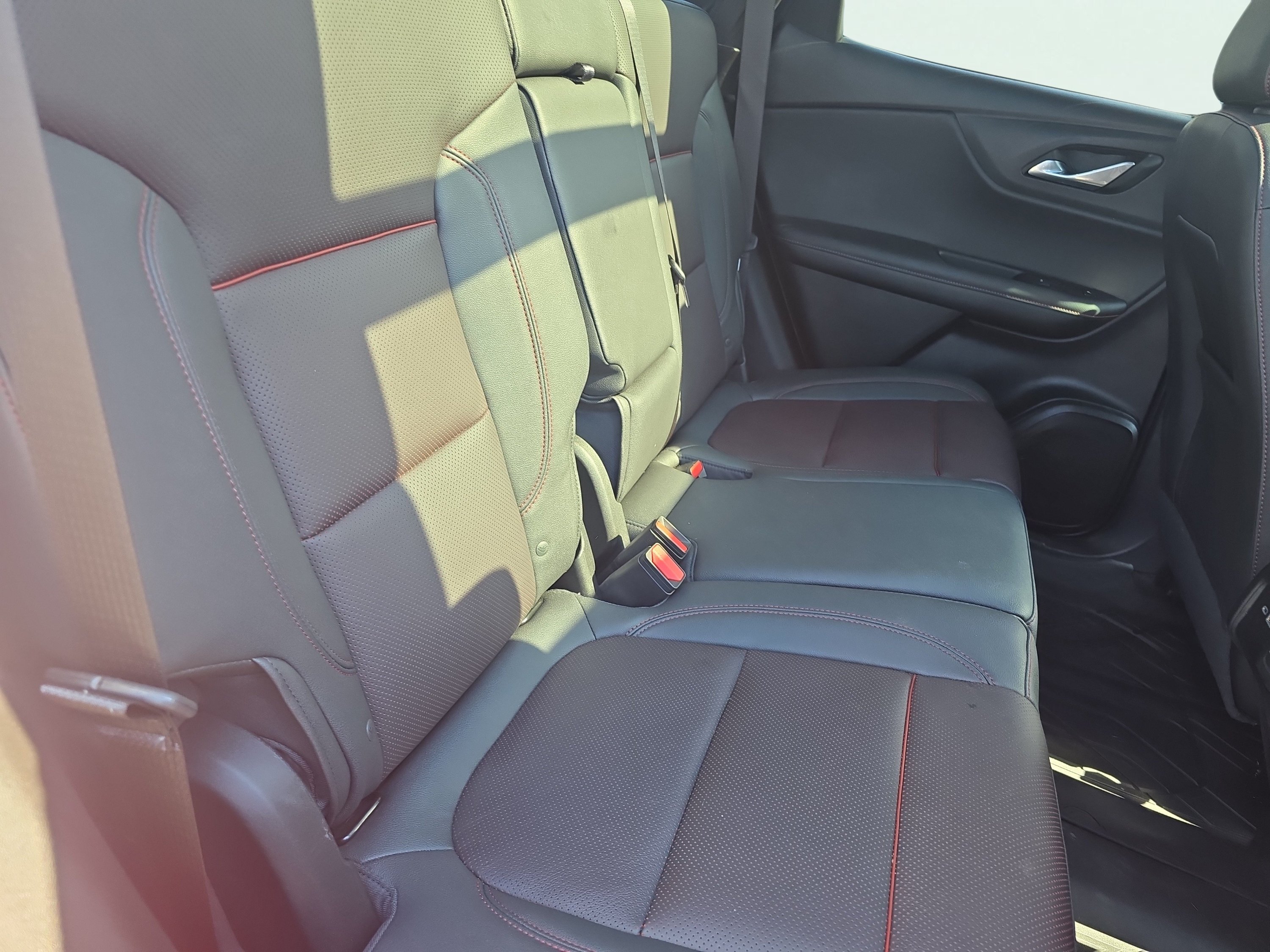 Used 2023 Chevrolet Blazer RS w/ Driver Confidence II Package FWD image 16