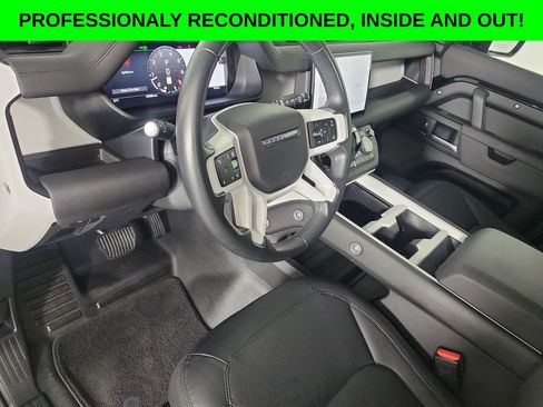 Used 2025 Land Rover Defender 110 S AWD/4WD image 7