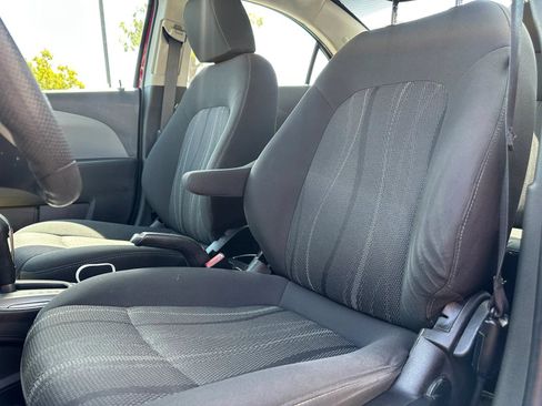 Used 2012 Chevrolet Sonic LT FWD image 10