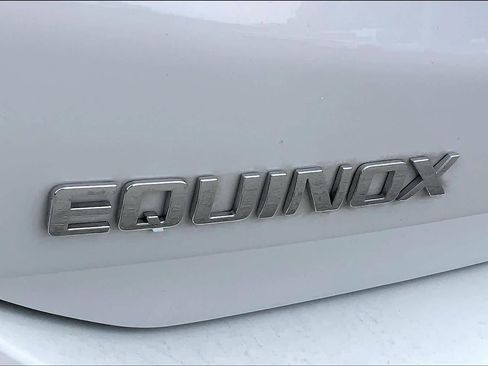 Used 2023 Chevrolet Equinox LT FWD image 31
