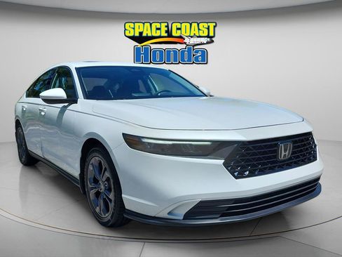 Used 2023 Honda Accord EX image 13