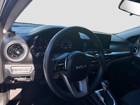 Used 2023 Kia Forte LXS FWD image 9