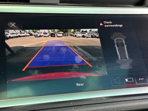 Used 2022 Audi Q3 2.0T Premium image 19