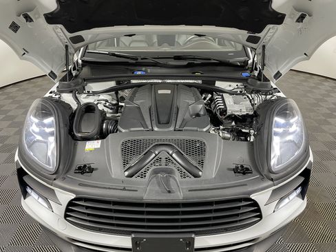 Used 2021 Porsche Macan S image 22