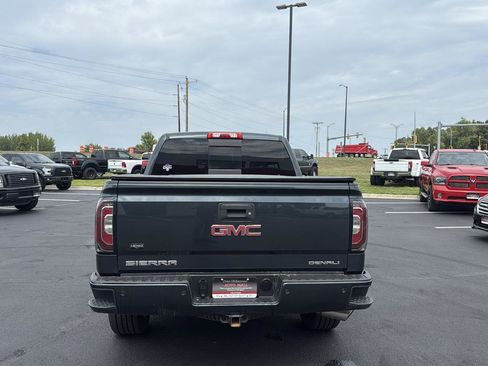 Used 2018 GMC Sierra 1500 Denali AWD/4WD image 4