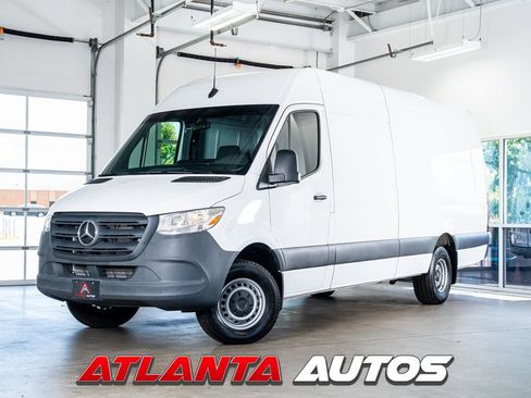 Used 2023 Mercedes-Benz Sprinter 3500 image 1