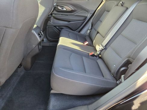 Used 2023 GMC Terrain SLE w/ Driver Convenience Package image 12