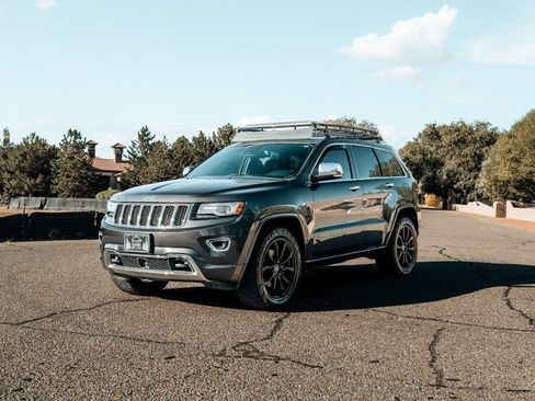 Used 2014 Jeep Grand Cherokee Overland w/ Advanced Technology Group AWD/4WD image 3