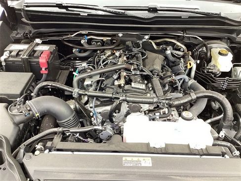 Certified 2025 Toyota Tacoma SR5 w/ SR5 Upgrade Package image 16