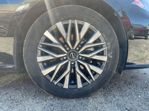 Used 2025 Nissan Altima 2.5 SV image 31