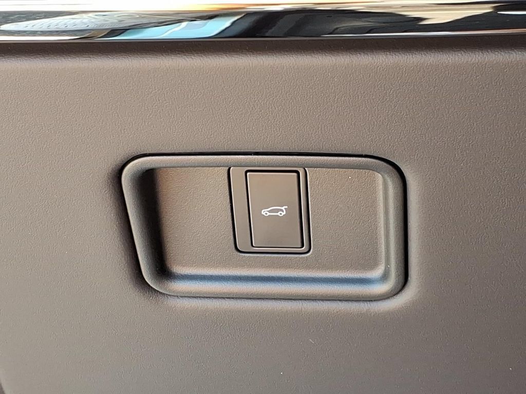 New 2026 Land Rover Range Rover Sport Autobiography AWD/4WD image 16