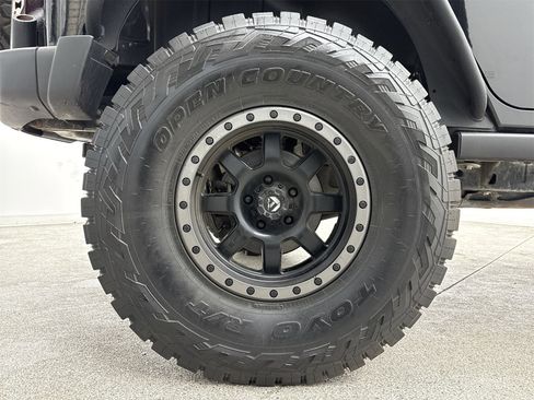 Used 2016 Jeep Wrangler Unlimited Sport w/ Connectivity Group image 37