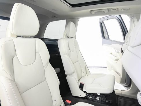 Used 2024 Volvo XC90 B6 Ultimate w/ Protection Package Premier AWD/4WD image 24