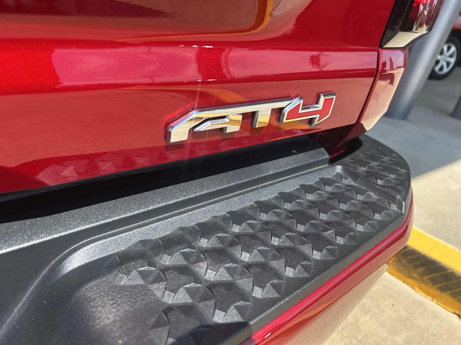 Used 2025 GMC Canyon AT4 AWD/4WD image 24