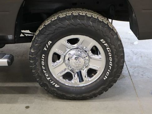 Used 2018 RAM 2500 Tradesman w/ Chrome Appearance Group image 34