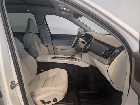 Used 2023 Volvo XC90 B6 Plus w/ Protection Package Premier image 29