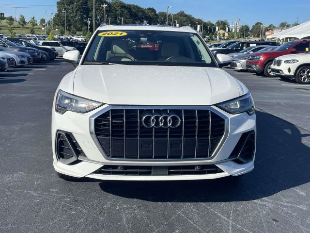 Used 2021 Audi Q3 2.0T Premium w/ Convenience Package AWD/4WD image 2