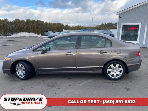 Used 2011 Honda Civic LX image 2