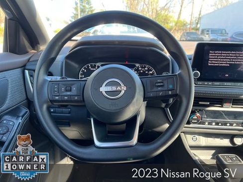 Used 2023 Nissan Rogue SV image 13