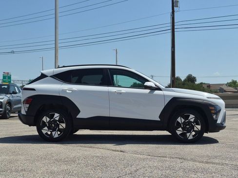 Used 2025 Hyundai Kona SEL FWD image 4