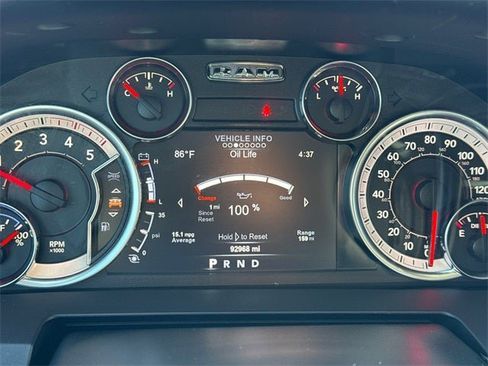 Used 2018 RAM 2500 Laramie image 32