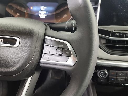 Used 2023 Jeep Compass Limited image 18