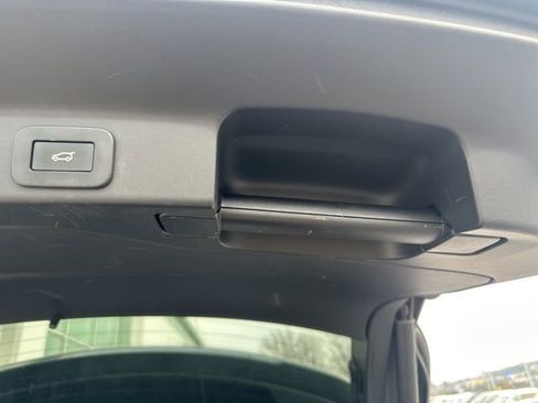 Used 2024 Jaguar F-PACE R-Dynamic S image 20