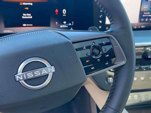 Used 2025 Nissan Murano SL image 19