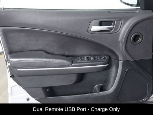 Used 2019 Dodge Charger Police w/ Street Appearance Group image 19