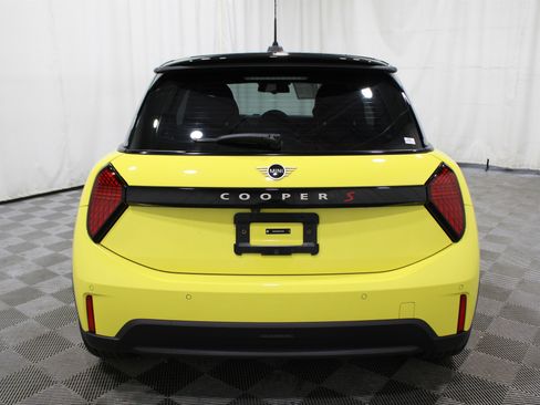 Used 2025 MINI Cooper S image 26