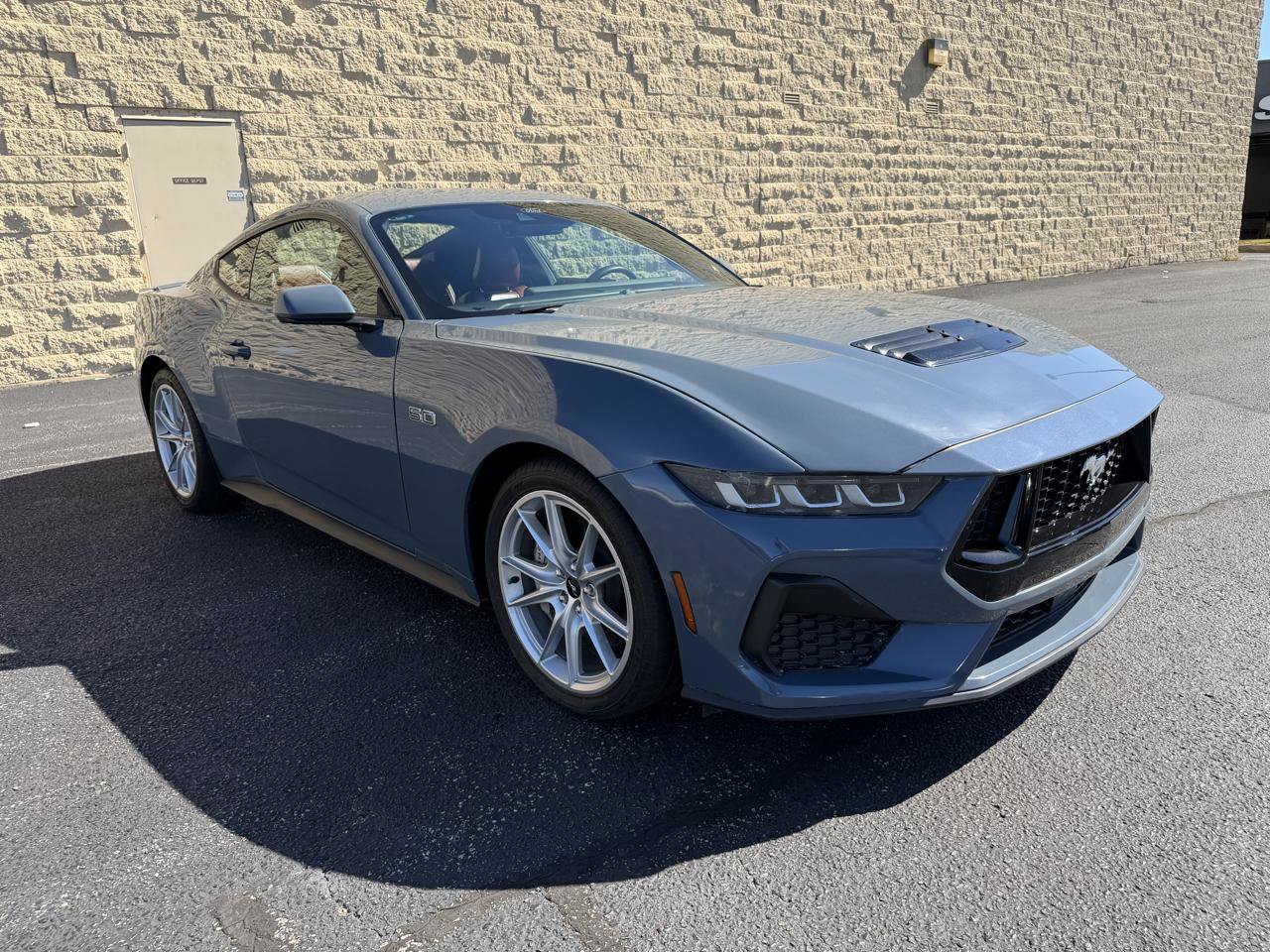 Used 2024 Ford Mustang GT Premium RWD image 7