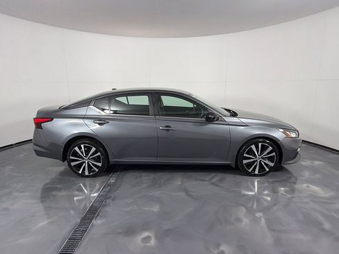 Used 2019 Nissan Altima 2.5 SR AWD/4WD image 4