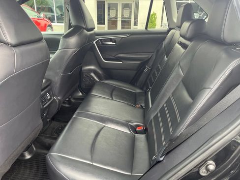 Used 2020 Toyota RAV4 XLE Premium w/ All Weather Liner Package AWD/4WD image 15