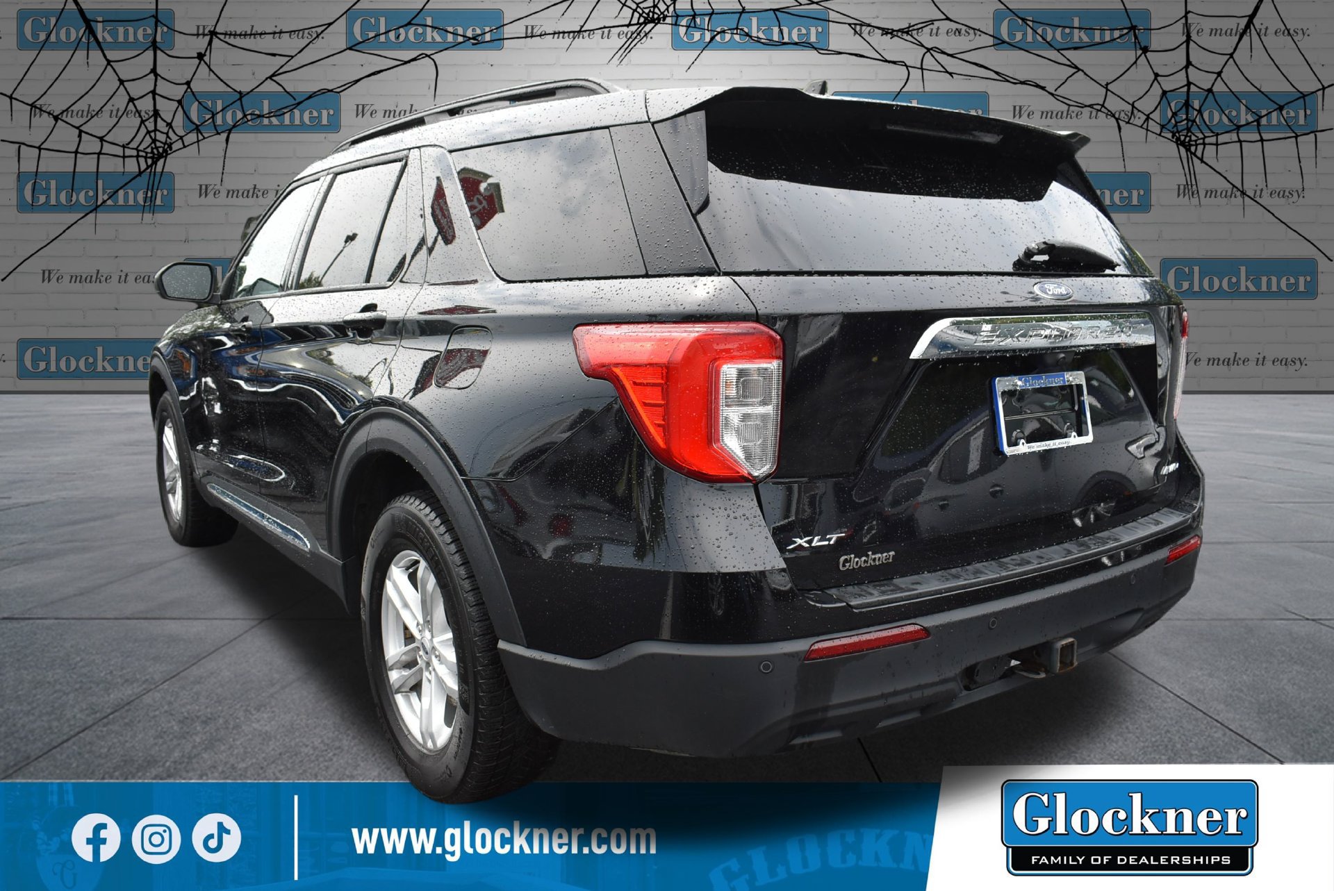 Used 2023 Ford Explorer XLT w/ Class IV Trailer Tow Package AWD/4WD image 8