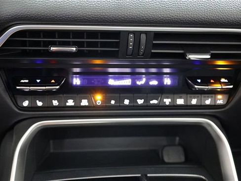 New 2026 MAZDA CX-90 Plug-In Hybrid w/ Preferred image 31