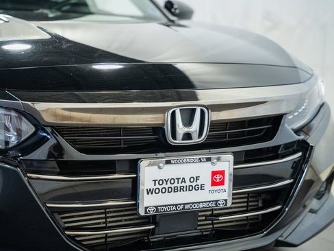 Used 2022 Honda Accord Sport image 10