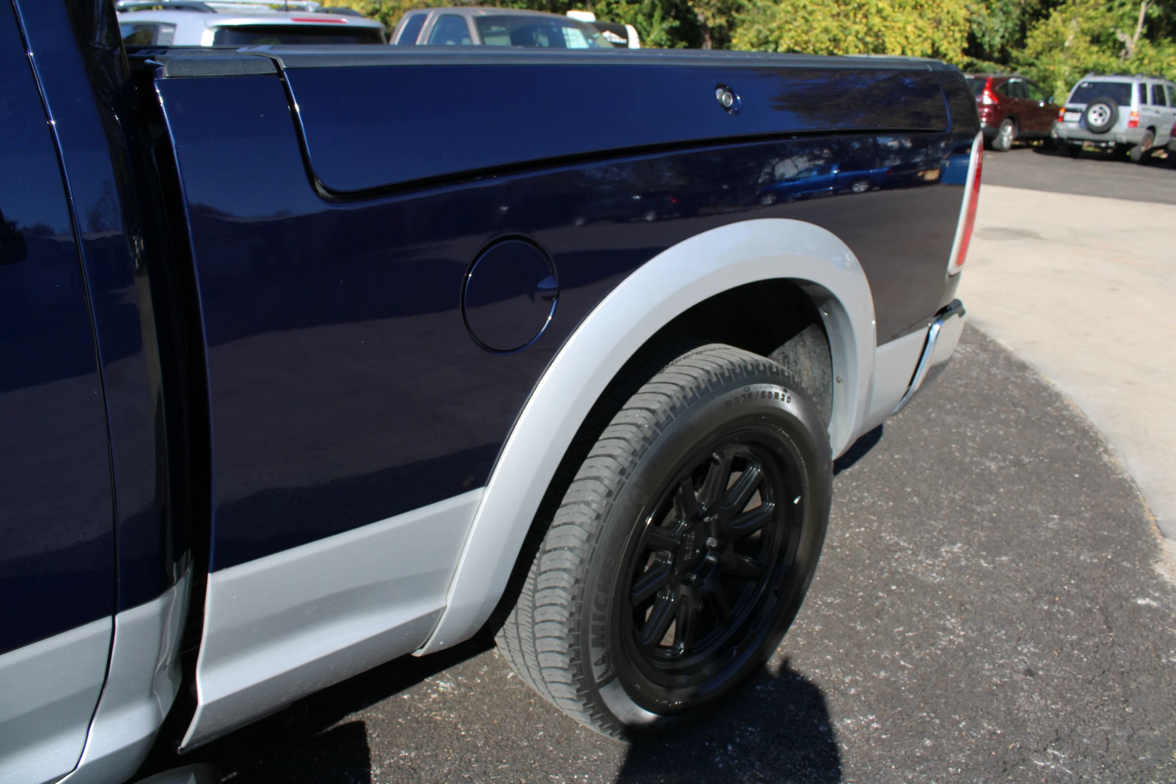 Used 2015 RAM 1500 Laramie w/ Convenience Group AWD/4WD image 4
