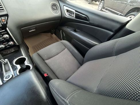 Used 2019 Nissan Pathfinder S AWD/4WD image 15