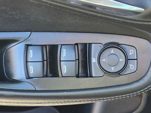 Used 2024 Buick Encore GX Sport Touring image 13