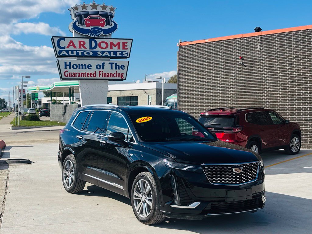 Used 2025 Cadillac XT6 Premium Luxury w/ Technology Package AWD/4WD image 1