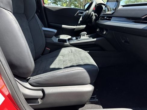 Used 2023 Mitsubishi Outlander SE FWD image 16
