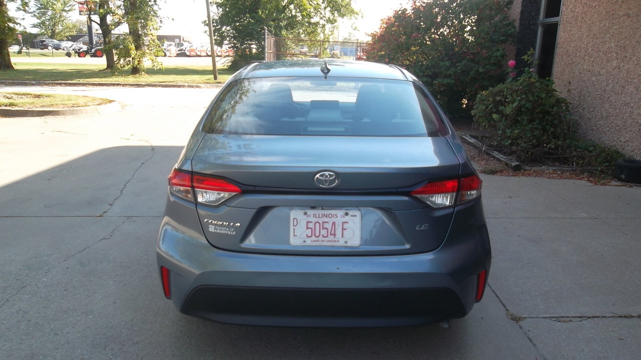 Used 2024 Toyota Corolla LE FWD image 5