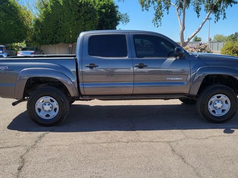 Used 2013 Toyota Tacoma PreRunner w/ SR5 Pkg RWD image 11
