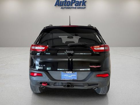 Used 2018 Jeep Cherokee Trailhawk w/ Quick Order Package 27L AWD/4WD image 6