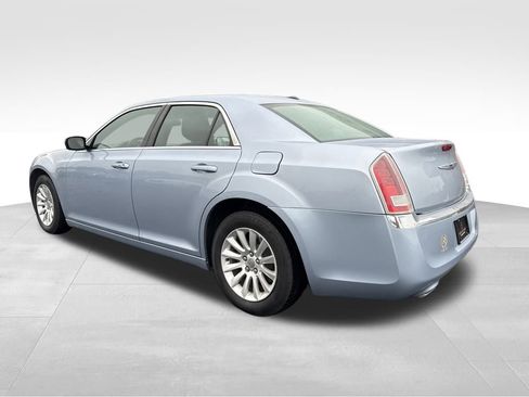 Used 2012 Chrysler 300 image 3