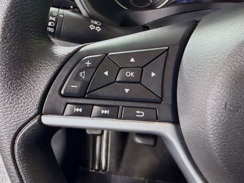 Used 2025 Nissan Altima 2.5 SV image 14