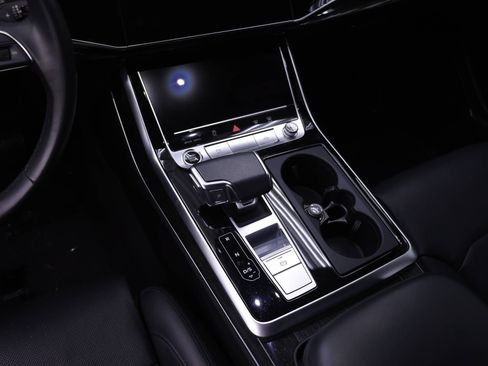 Certified 2022 Audi Q8 Prestige w/ Prestige Package AWD/4WD image 16