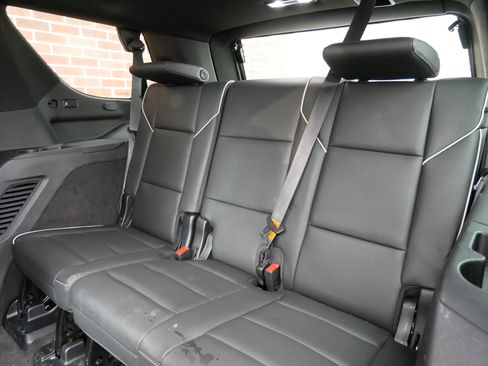 Certified 2023 Cadillac Escalade Premium Luxury image 11