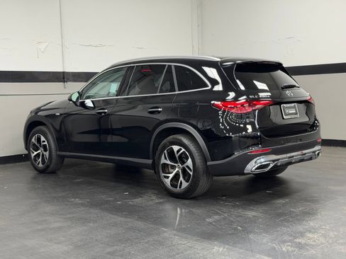 Used 2025 Mercedes-Benz GLC 350e 4MATIC image 9