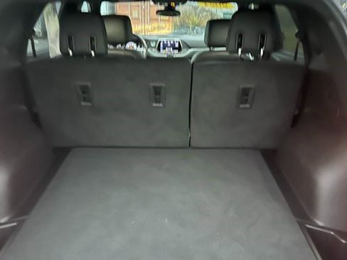 Certified 2021 Chevrolet Blazer RS w/ Enhanced Convenience Package image 13